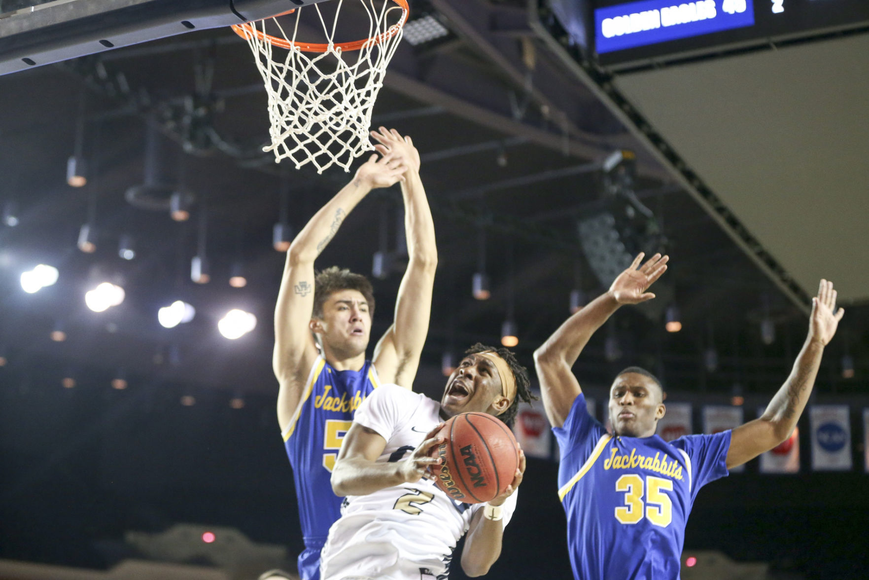 Oral Roberts Golden Eagles vs South Dakota State Jackrabbits